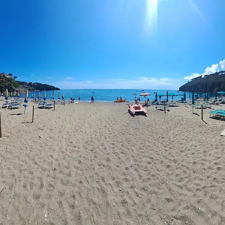 Elba Travels - Morcone אתר קמפינג קאפוליברי